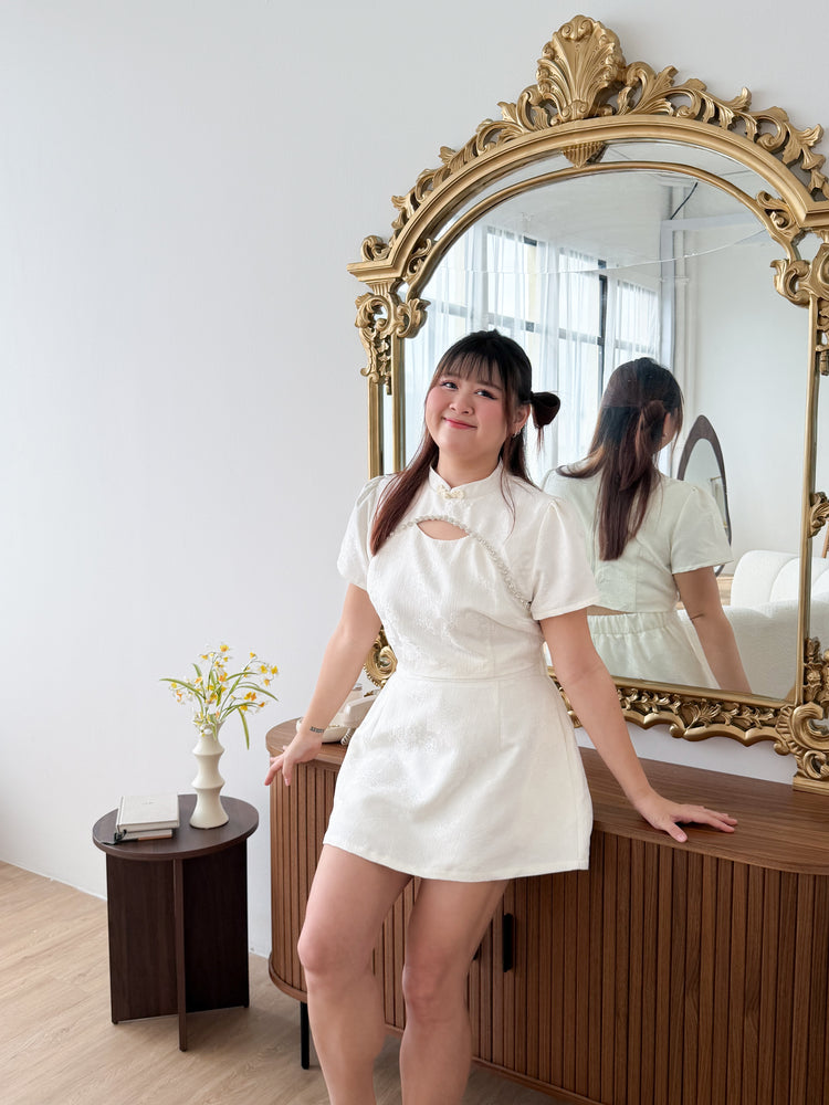 *PRE-LAUNCH EXCLUSIVE* Crystal Moon-White Qipao Set