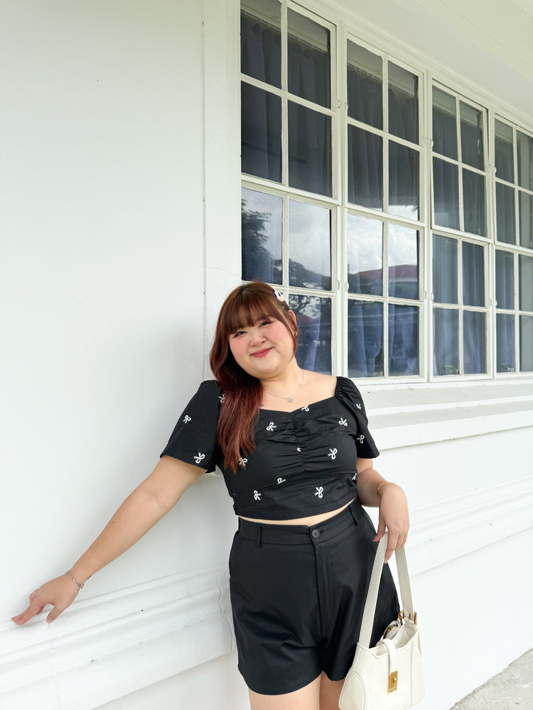 Molly Ribbon Embroidery Crop Top ( Black)