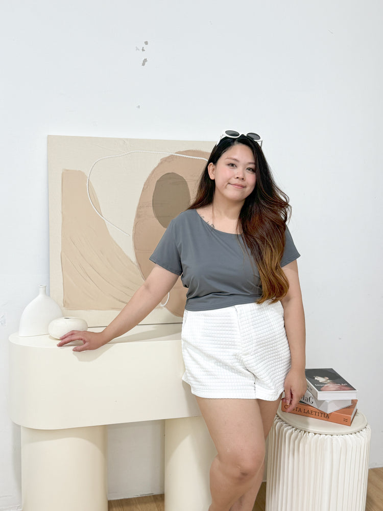 Sonya Basic Slant Top (Grey)